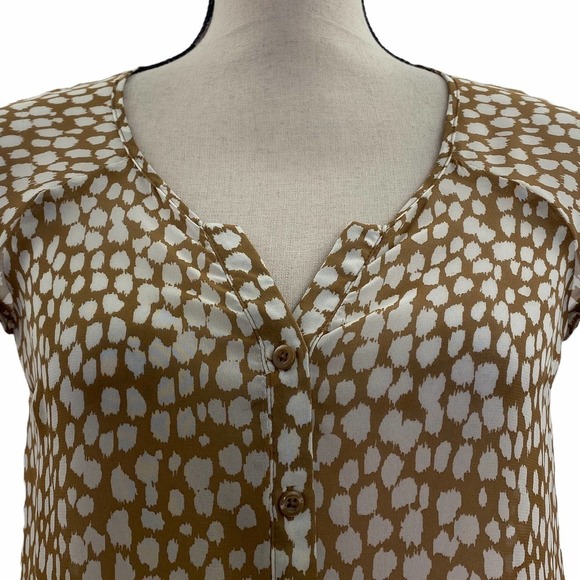 OLD Navy Short Sleeve Print Button Down Blouse XS - Picture 2 of 9